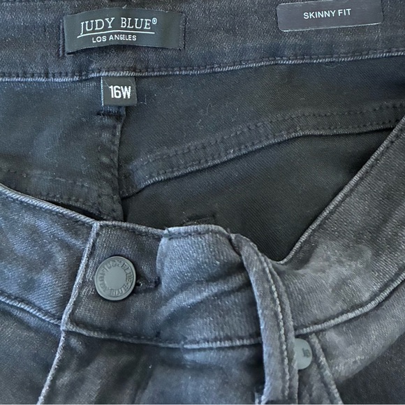 Judy Blue Denim - Judy Blue Black Skinny Jeans